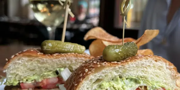 25412Grilled_Tuna_Burgers_w_Avo-Wasabi_Mayo_Anton-s_in_NYC